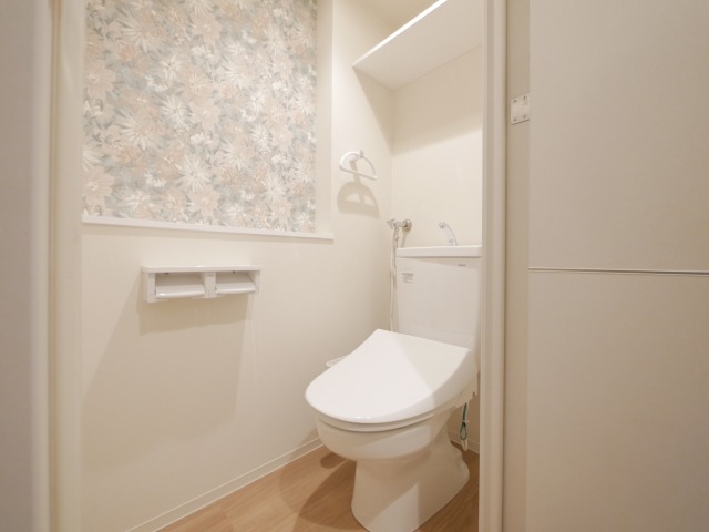 トイレ　清潔感があるウォシュレット付きのトイレです♪