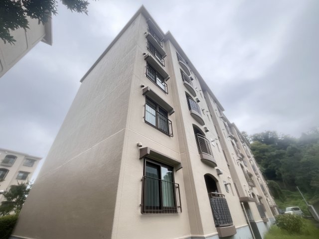 西武郊外マンション湘南鷹取台 I号棟
