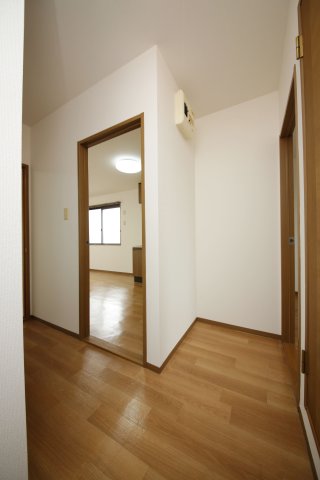 その他部屋・スペース　別部屋同間取りのお写真となります。参考にご覧くださいませ。