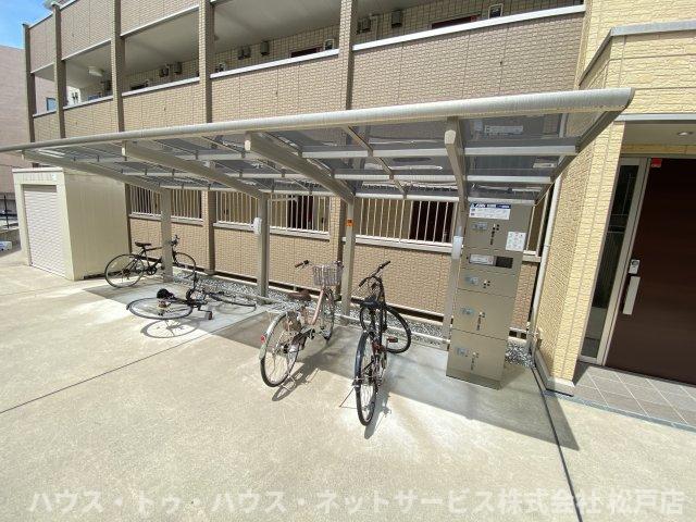 アドラブールの外観写真