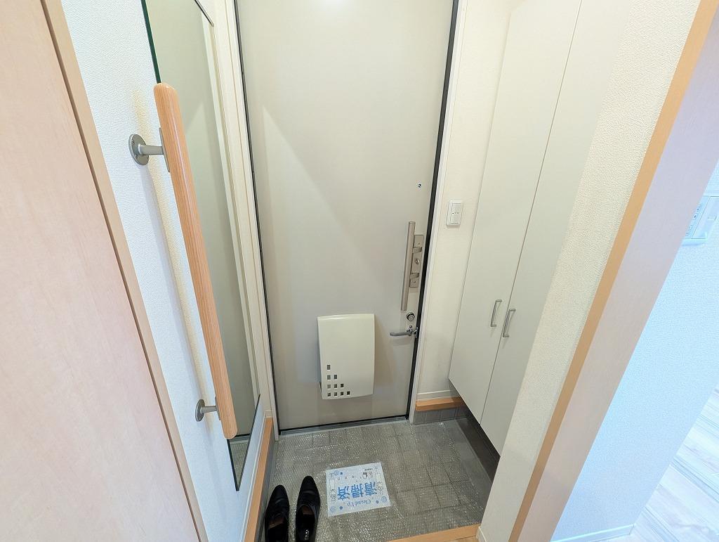 ラフィネ新狭山の玄関写真