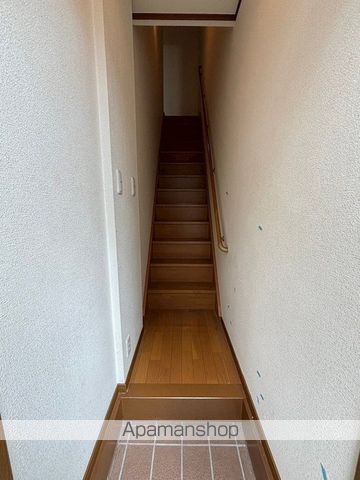 ルシオーレI・Kの玄関写真