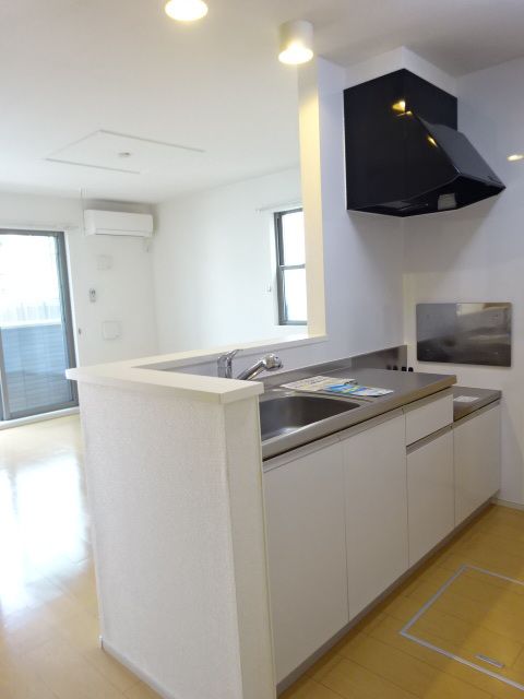 セレッソ三輪野山のキッチン写真