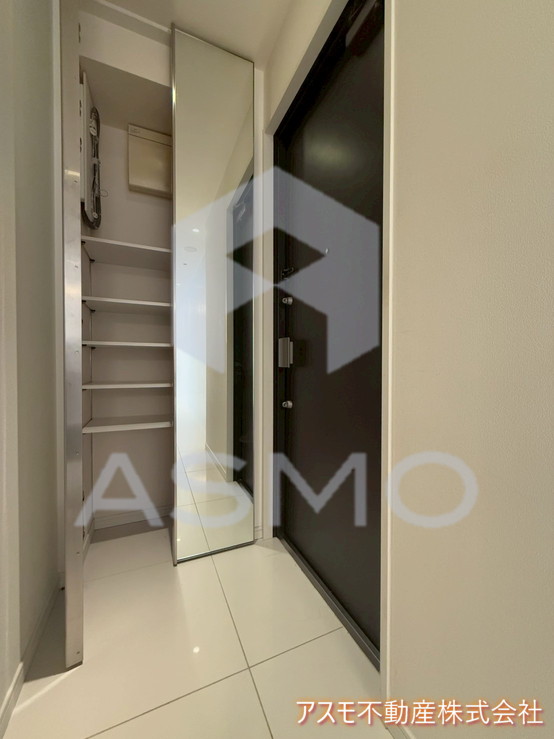 玄関　同マンション別部屋参考写真