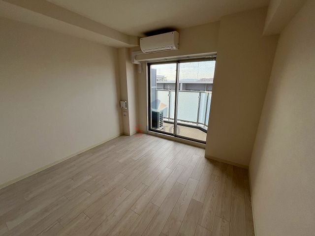 ＪＲ東海道本線 塚本駅 徒歩9分 14階建 築3年の居間写真