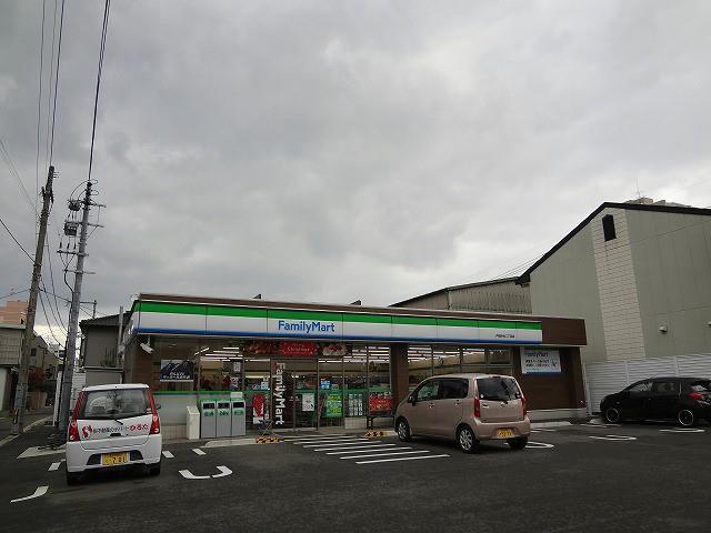 コンビニ　ファミリーマート／戸畑沖台二丁目店（コンビニ）まで300m