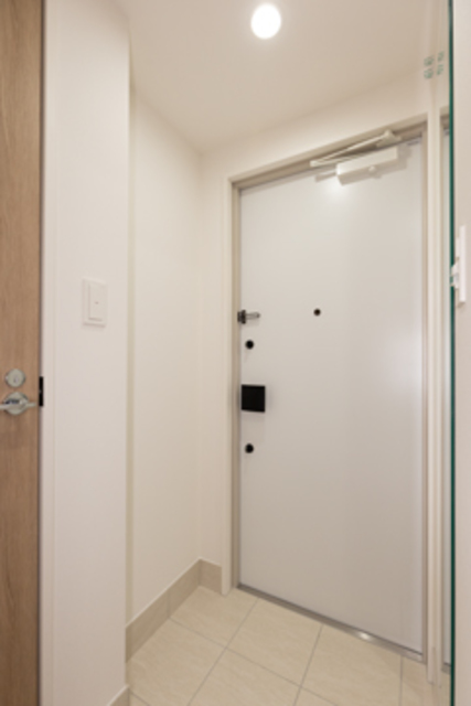 玄関　※写真は同タイプ住戸です。