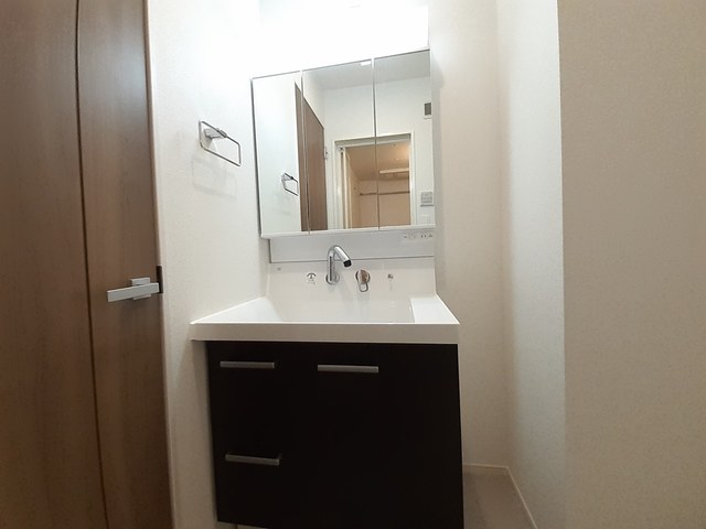 洗面設備　※他部屋参考写真