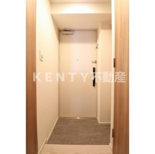 玄関　収納もある玄関です