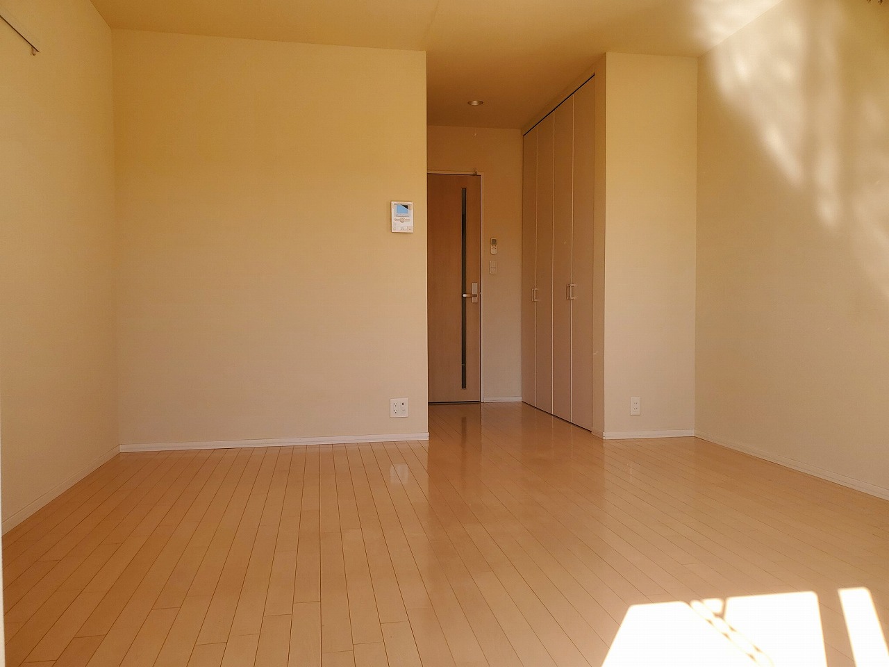 居室・リビング　最上階の東南角部屋で開放感もばっちりです！
