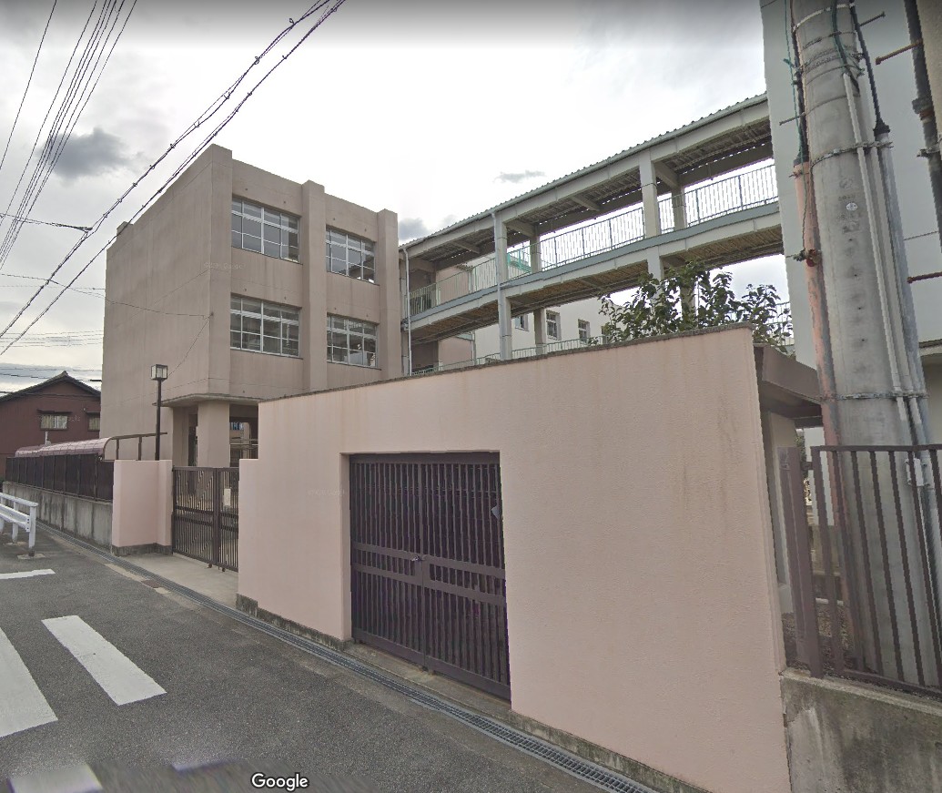 小学校　大阪市立南恩加島小学校（小学校）まで676m