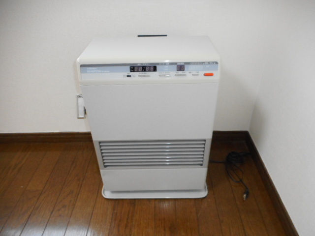 その他　灯油FFストーブが設置されています