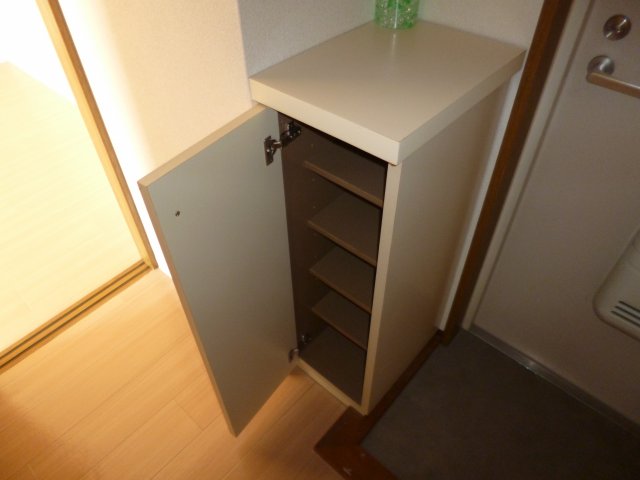 玄関　シューズボックス