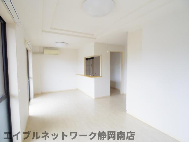 居室・リビング　ゆったり過ごせるリビングです