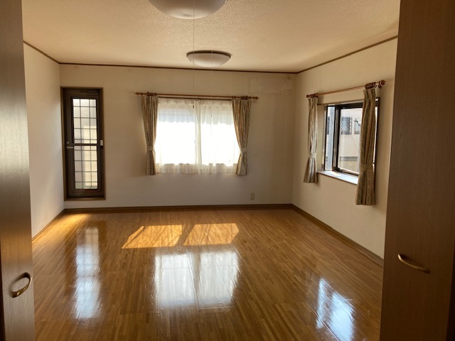 その他部屋・スペース　約15帖の　主寝室