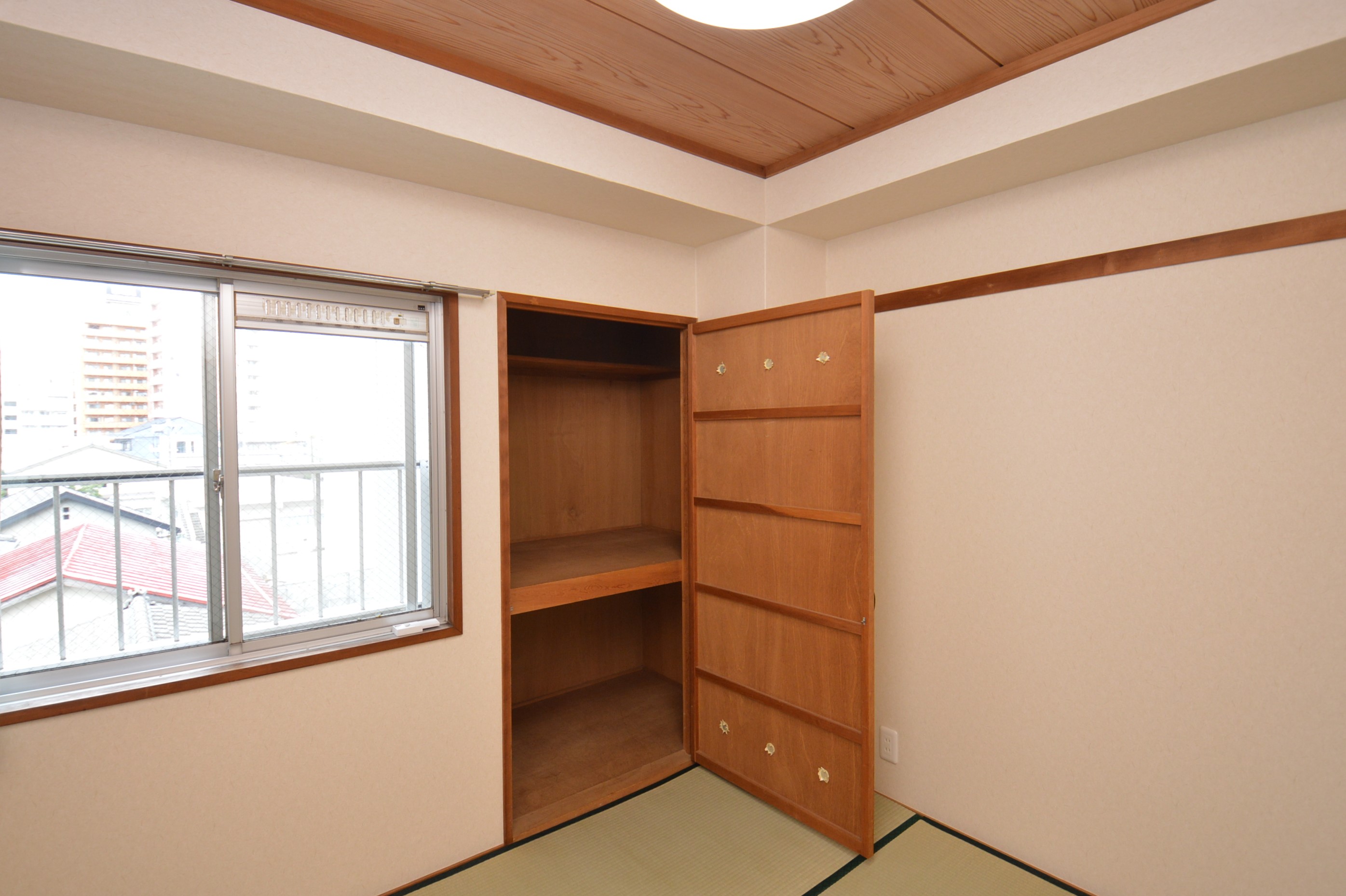 収納　（参考）他室の写真を使用しています。現況優先となります。