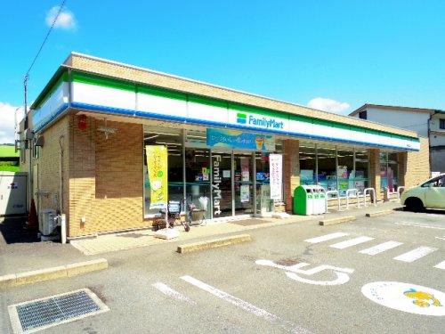 コンビニ　ファミリーマート 静岡産女店（コンビニ）まで364m