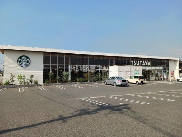 レンタルビデオ　ＴＳＵＴＡＹＡ新涯店（レンタルビデオ）まで553m