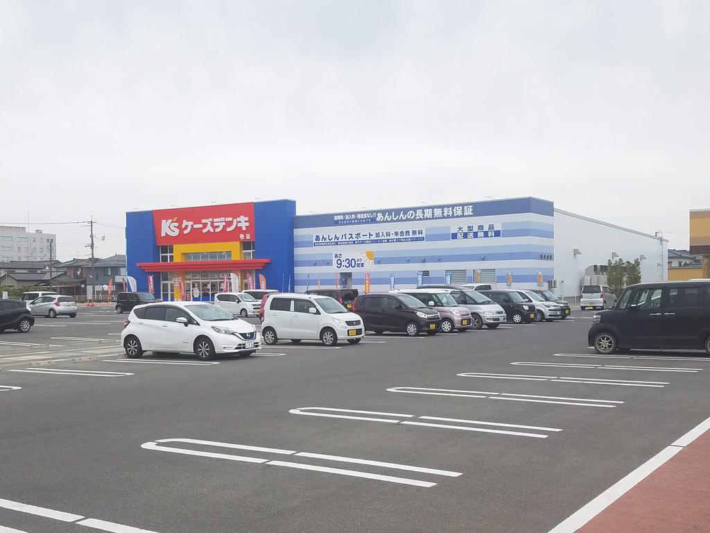 ホームセンター　ケーズデンキ巻店（ホームセンター）まで705m