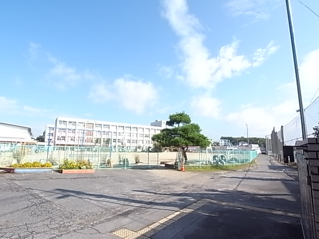 近鉄奈良線 学園前駅 徒歩15分 2階建 築32年の周辺写真