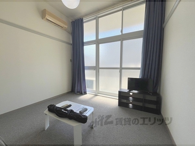 居室・リビング　洋室