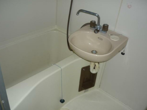 バス・シャワールーム　お風呂で日々の疲れを落としましょう