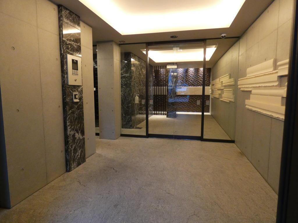 エントランス　エントランス