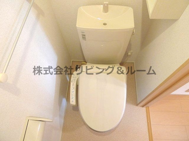【ヴェスティートIIIのトイレ】