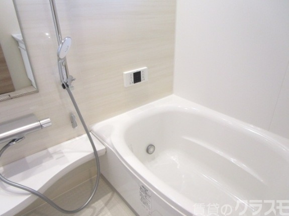 バス・シャワールーム　一日のお疲れをお取りください。