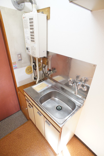 キッチン　ガスコンロ設置可能キッチン☆都市ガス使用で経済的です♪