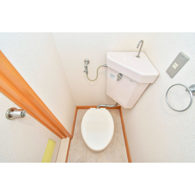 トイレ　清潔感のあるトイレです