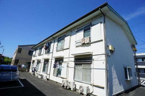 パル西坂田の建物外観