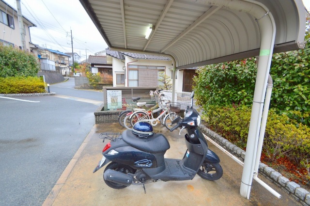 ドラックストア　ウォンツ熊野平谷店（ドラッグストア）まで1453m