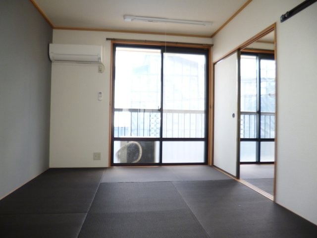 居室・リビング　和室（モダン畳）