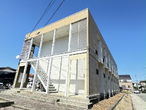 レオパレスパーク岩崎の建物外観