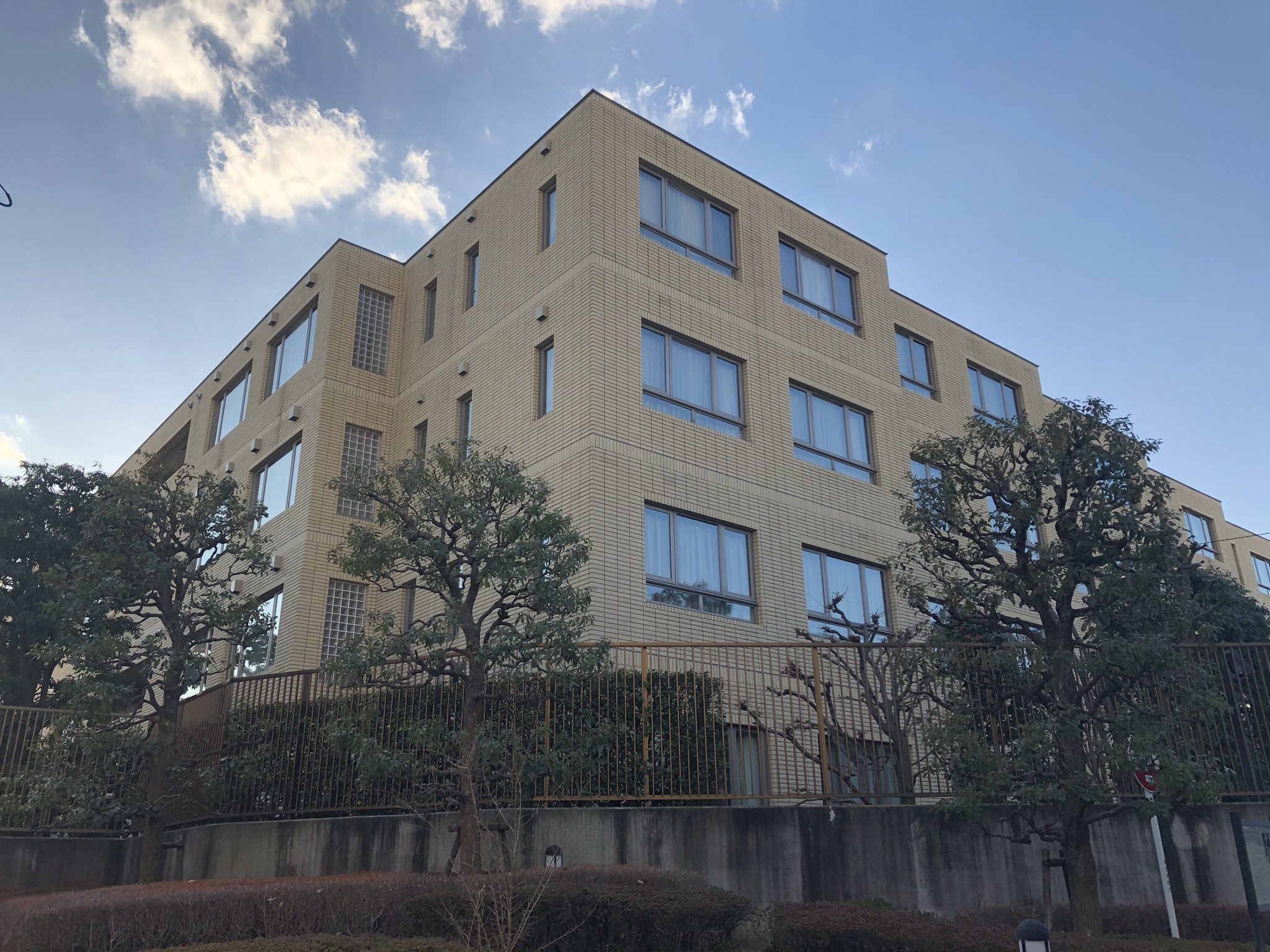 東京メトロ銀座線 表参道駅 地上4階建 平置駐の建物外観