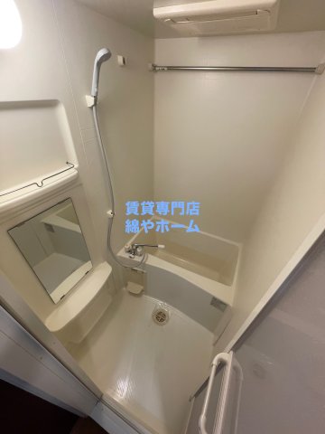 バス・シャワールーム　ゆったり過ごせるお風呂です