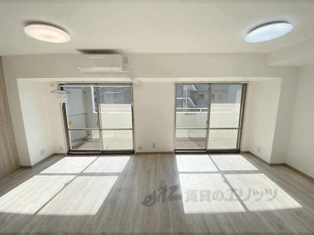 居室・リビング　リビング