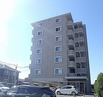 アムール近見の建物外観