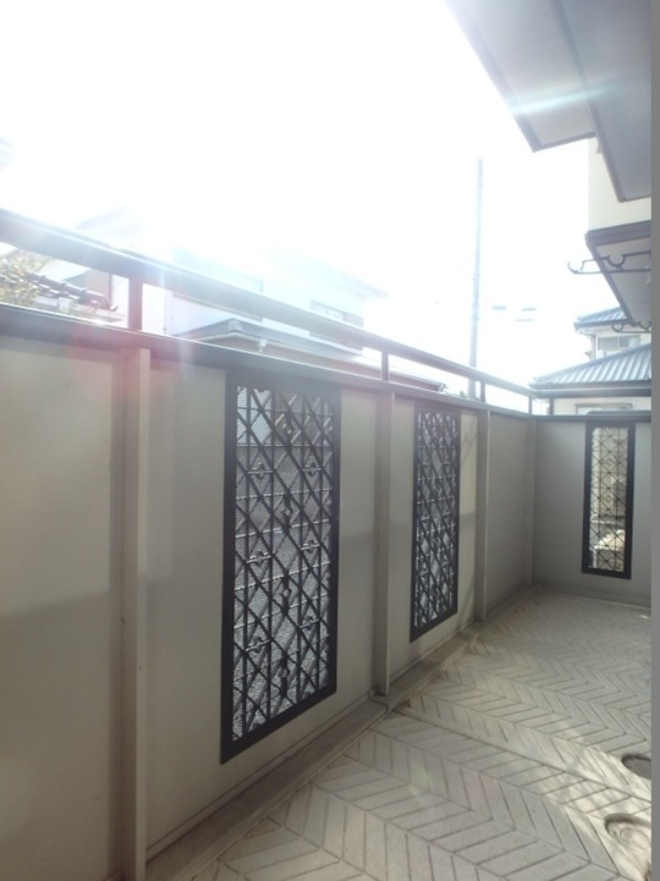 バルコニー　図面と現状に相違がある場合には現状を優先