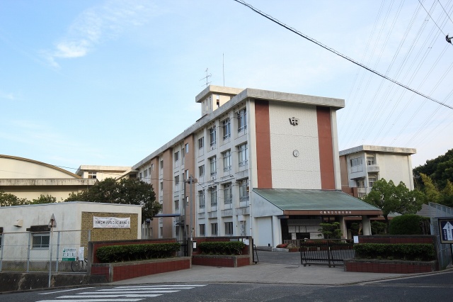 【エステート古江新町の中学校】