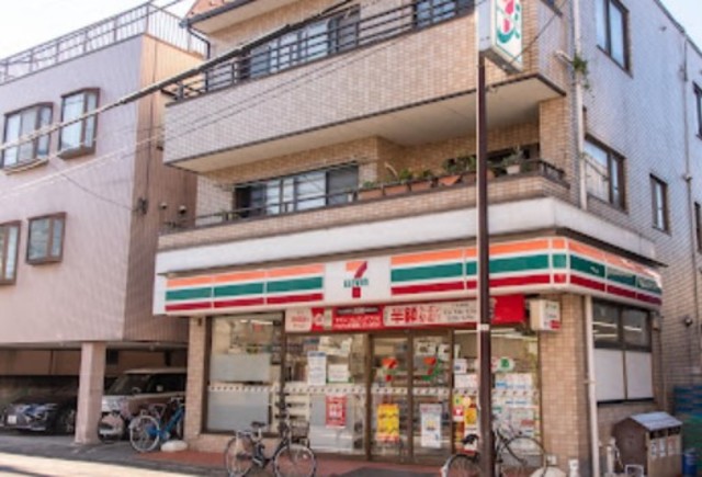 【渋谷区笹塚のマンションのコンビニ】