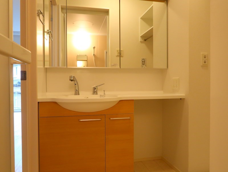 洗面設備　同型タイプ