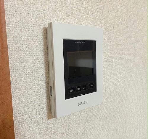 セキュリティ　モニター付きインターホン