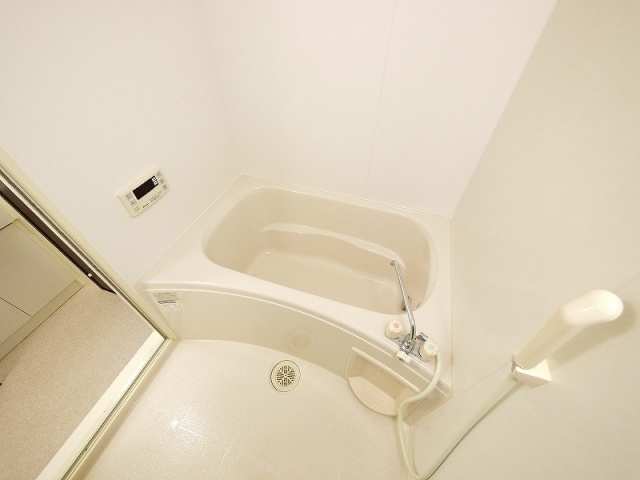 バス・シャワールーム　日々の暮らしに欠かせないお風呂です