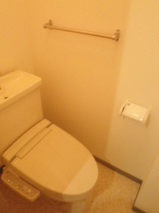 トイレ　図面と現状に相違がある場合には現状を優先