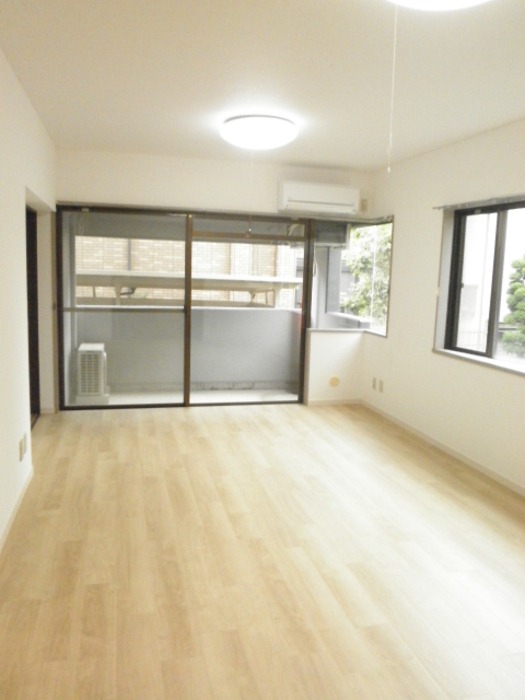 居室・リビング　図面と現状に相違がある場合には現状を優先