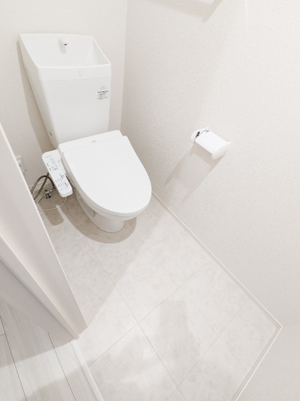 トイレ　図面と現状に相違がある場合には現状を優先