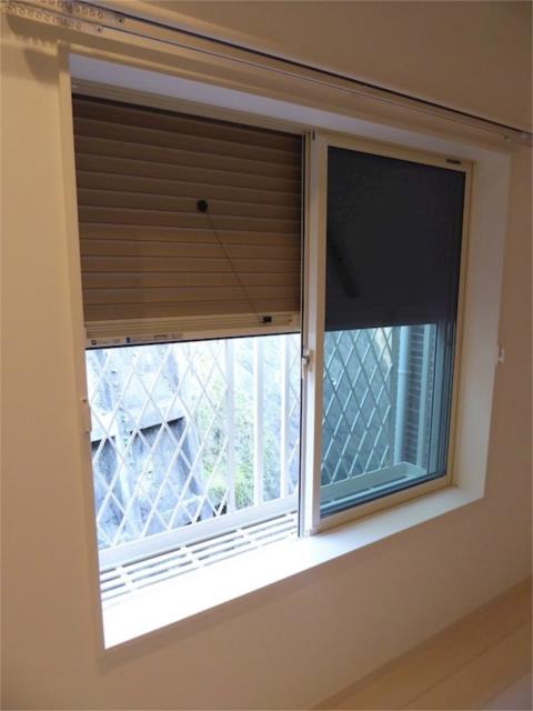 その他　安心の防犯シャッター付き