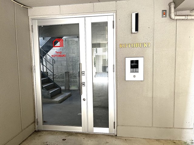 エントランス　現状を優先します